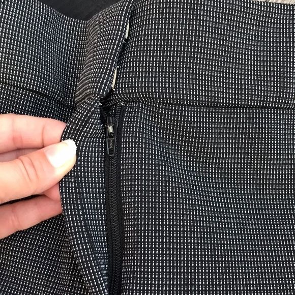 ANN TAYLOR LOFT Julie Skinny Ankle Pant - Picture 5 of 11